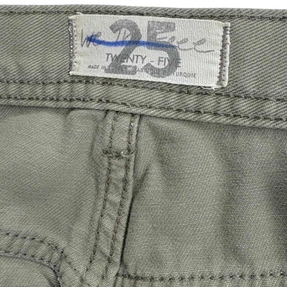 EUC Free People Maggie Distressed Jeans Moss Green Size 25